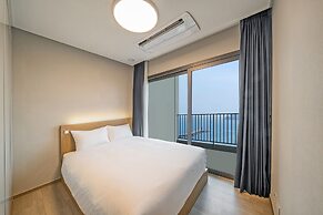 Sokcho I Park Suite Hotel and Residence