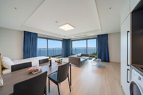 Sokcho I Park Suite Hotel and Residence