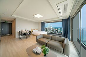 Sokcho I Park Suite Hotel and Residence