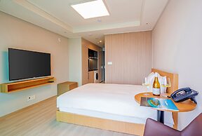 Sokcho I Park Suite Hotel and Residence