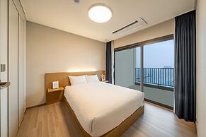 Sokcho I Park Suite Hotel and Residence