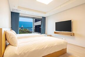 Sokcho I Park Suite Hotel and Residence