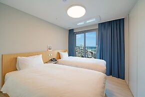Sokcho I Park Suite Hotel and Residence