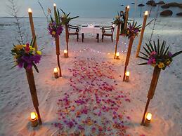 lorin beach resort belitung