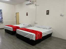 OYO 90786 Motel Merak