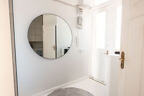 2ndhomes Central and Modern 39m2 Home