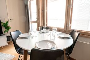 2ndhomes Stylish 1BR Apt w Sauna&Balcony