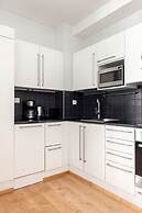 2ndhomes Stylish 1BR Apt w Sauna&Balcony