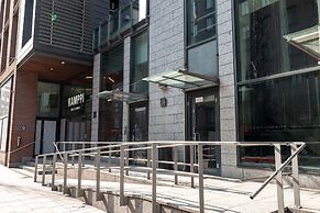 2ndhomes Stylish 1BR Apt w Sauna&Balcony