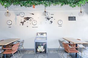 Capital O 90406 Mirani Hotel