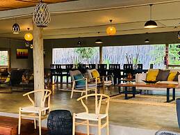 Xhabe Safari Lodge - Chobe