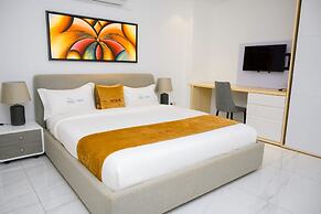 White Stone Apartments Nyarutarama