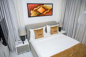 White Stone Apartments Nyarutarama