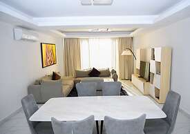 White Stone Apartments Nyarutarama