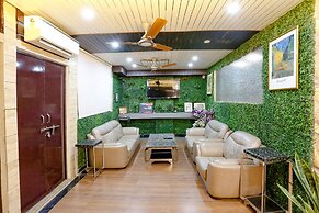 Fabhotel The Gross Infinity