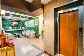 Fabhotel The Gross Infinity