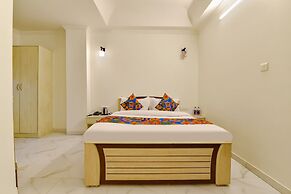 Fabhotel The Tulip Regency