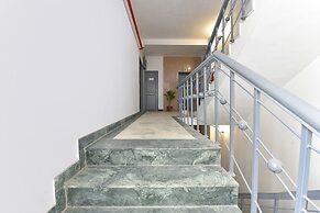 Fabhotel The Tulip Regency