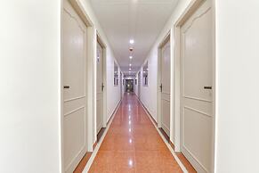 Fabhotel The Tulip Regency