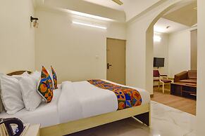 Fabhotel The Tulip Regency