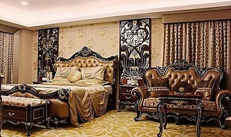 Fabhotel Prime Le Palace