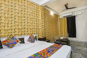 Fabhotel Royal Stay Inn