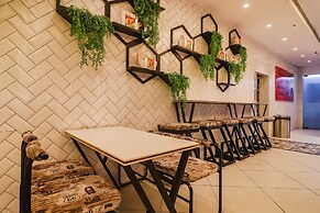 Fabhotel Double Tree