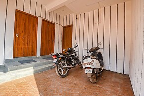 FabExpress Symphony Homes, Calangute Beach