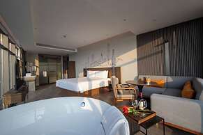 UrCove Shenzhen Bay Futian Port