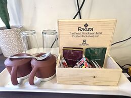 Satkar Boutique Home