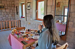 Le Petit Hotel ve Bağ Evi