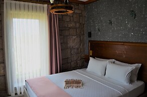 Le Petit Hotel ve Bağ Evi