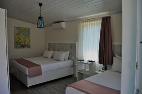 Le Petit Hotel ve Bağ Evi