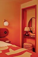 Ember Locke Kensington