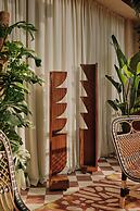 Ember Locke Kensington