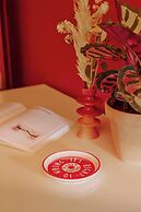 Ember Locke Kensington