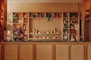 Ember Locke Kensington