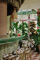 Ember Locke Kensington