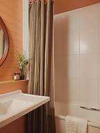 Ember Locke Kensington