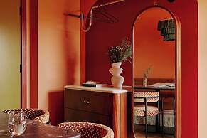 Ember Locke Kensington