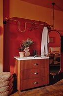 Ember Locke Kensington