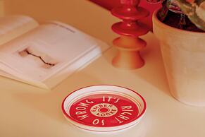 Ember Locke Kensington