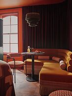 Ember Locke Kensington