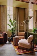 Ember Locke Kensington