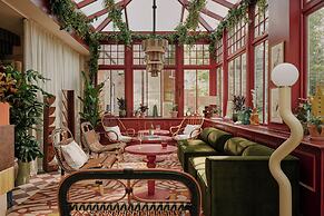 Ember Locke Kensington