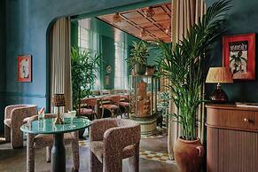 Ember Locke Kensington