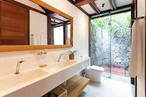 Colibri Beach Villas