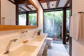 Colibri Beach Villas