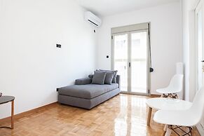 Modern Brand new apt In Athens Centre