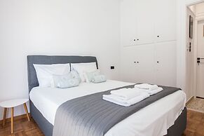 Modern Brand new apt In Athens Centre